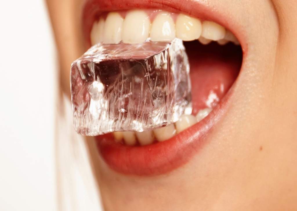 How Often Do Dental Fillings Need To Be Replaced? 3 If you grind your teeth (bruxism), chew ice, bite fingernails, or use your teeth to open things, you're unknowingly shortening your filling's life. Find out other habits that will affect your tooth filling as well.