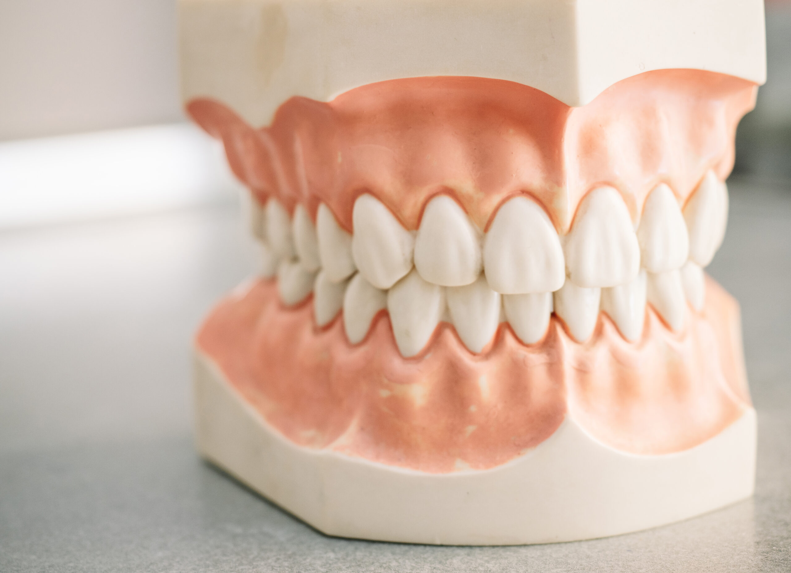 signs to replace your dentures